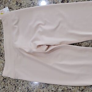 Girls dry fit cropped leggings